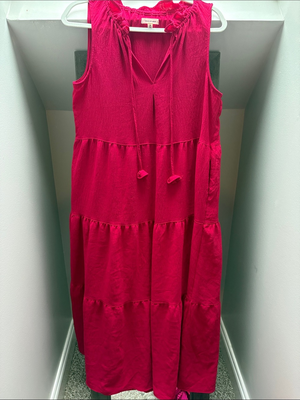 Sleeveless Magenta Tiered Midi Dress